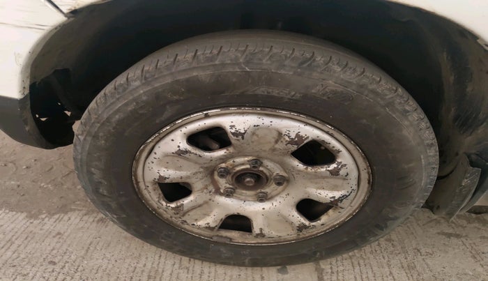 2013 Renault Duster 85 PS RXL DIESEL, Diesel, Manual, 1,40,922 km, tyre