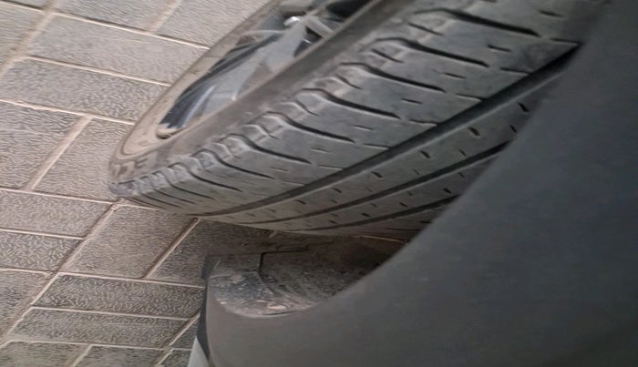 2021 Maruti XL6 ZETA MT, Petrol, Manual, 51,818 km, tyre