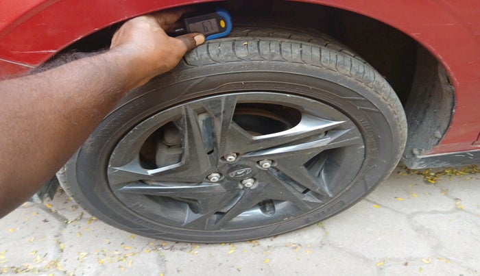 2020 Hyundai NEW I20 SPORTZ 1.2 MT, Petrol, Manual, 31,005 km, tyre