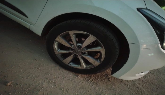 2015 Hyundai Elite i20 ASTA 1.4 CRDI, Diesel, Manual, 1,18,473 km, tyre