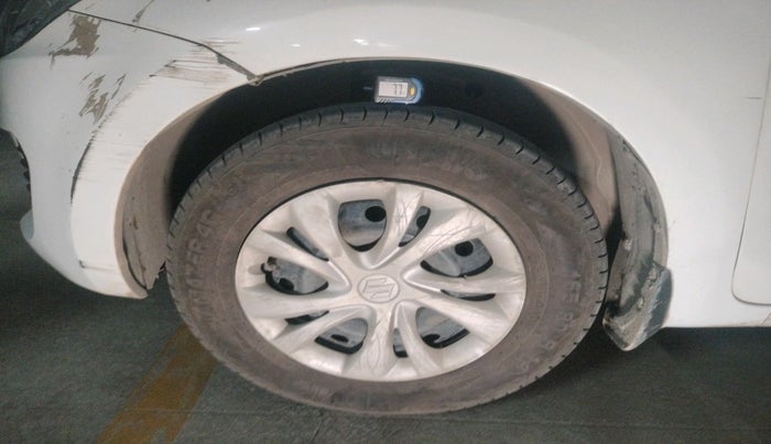 2021 Maruti Swift VXI, Petrol, Manual, 74,731 km, tyre