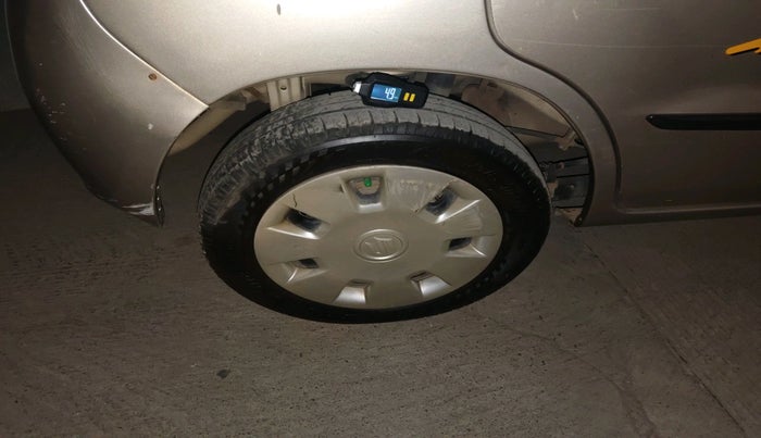 2010 Maruti Zen Estilo VXI, Petrol, Manual, 1,11,854 km, tyre