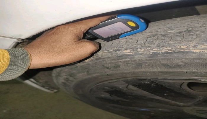 2020 Volkswagen Polo TRENDLINE 1.5L, Diesel, Manual, 95,573 km, tyre