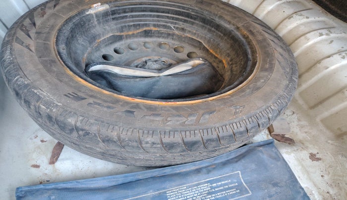 2012 Nissan Sunny XV DIESEL, Diesel, Manual, 61,232 km, tyre