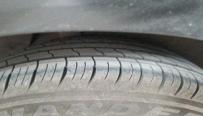 2018 Hyundai Creta SX AT 1.6 DIESEL, Diesel, Automatic, 1,07,709 km, tyre