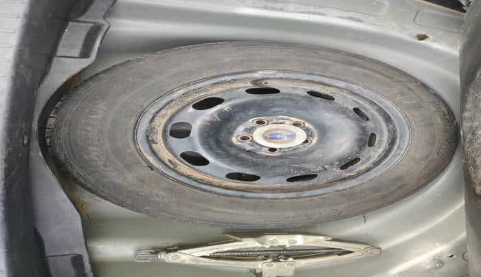 2015 Toyota Corolla Altis G CVT PETROL, Petrol, Automatic, 74,589 km, tyre