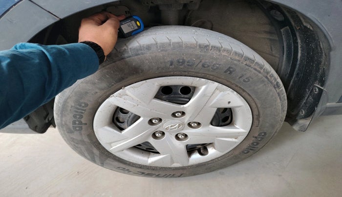 2021 Hyundai VENUE S 1.2, Petrol, Manual, 42,316 km, tyre