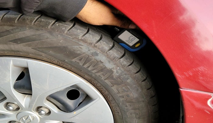 2016 Hyundai Xcent S 1.2, Petrol, Manual, 51,453 km, tyre