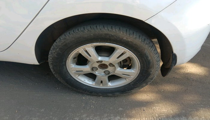 2010 Hyundai i20 ASTA 1.4 CRDI, Diesel, Manual, 1,30,352 km, tyre