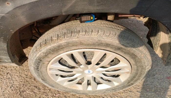 2018 Mahindra KUV 100 NXT K2 P 6 STR, Petrol, Manual, 38,098 km, tyre