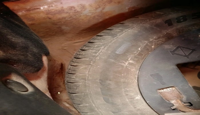 2018 Mahindra KUV 100 NXT K2 P 6 STR, Petrol, Manual, 38,098 km, tyre