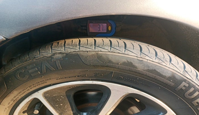 2018 Hyundai Grand i10 SPORTZ AT 1.2 KAPPA VTVT, Petrol, Automatic, 55,335 km, tyre