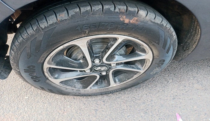 2018 Hyundai Grand i10 SPORTZ AT 1.2 KAPPA VTVT, Petrol, Automatic, 55,335 km, tyre