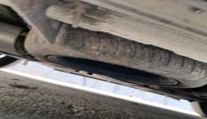 2021 KIA CARNIVAL PREMIUM 2.2 8 STR, Diesel, Automatic, 1,01,208 km, tyre