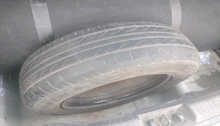 2014 Hyundai i20 MAGNA (O) 1.2, Petrol, Manual, 1,15,776 km, tyre