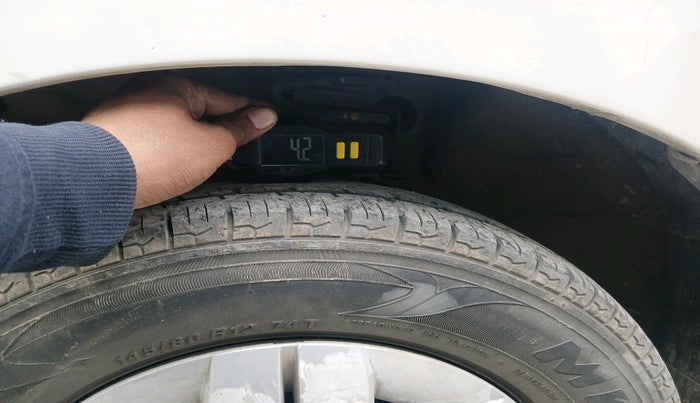 2015 Maruti Alto 800 LXI, Petrol, Manual, 53,526 km, tyre