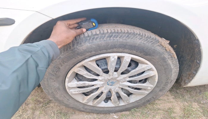 2016 Maruti Swift Dzire VDI, Diesel, Manual, 75,921 km, tyre