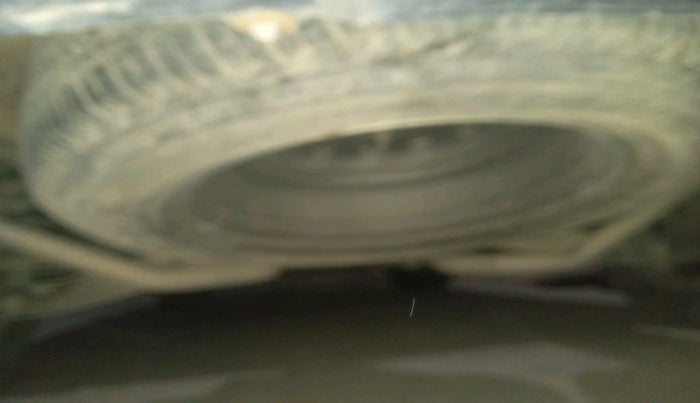 2015 Mahindra XUV500 W10, Diesel, Manual, 1,08,121 km, tyre