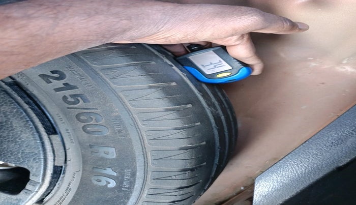 2018 Maruti Vitara Brezza ZDI PLUS, Diesel, Manual, 97,788 km, tyre