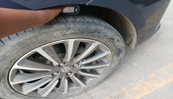 2022 Maruti Ciaz ALPHA  AT 1.5 SHVS PETROL, Petrol, Automatic, 60,238 km, tyre