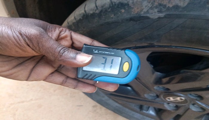 2013 Renault Duster 110 PS RXL DIESEL, Diesel, Manual, 1,02,931 km, tyre