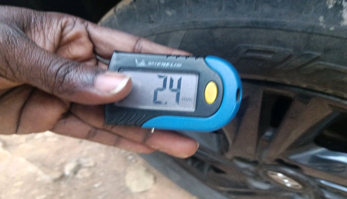 2013 Renault Duster 110 PS RXL DIESEL, Diesel, Manual, 1,02,931 km, tyre