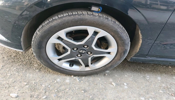 2024 Hyundai NEW I20 Sportz (O) 1.2 IVT, Petrol, Automatic, 22,852 km, tyre