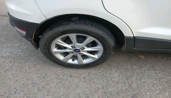 2018 Ford Ecosport TITANIUM 1.5L DIESEL, Diesel, Manual, 1,07,301 km, tyre