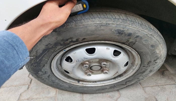 2020 Maruti Eeco 5 STR WITH A/C+HTR, Petrol, Manual, 1,51,613 km, tyre