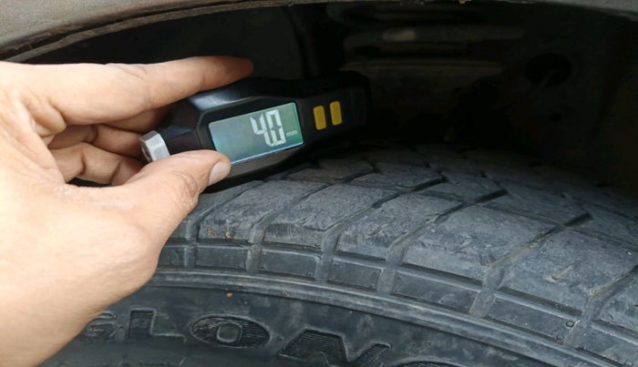 2020 Maruti New Wagon-R LXI CNG 1.0, Petrol, Manual, 1,08,937 km, tyre