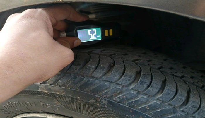 2020 Maruti New Wagon-R LXI CNG 1.0, Petrol, Manual, 1,08,937 km, tyre