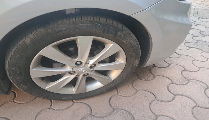 2012 Hyundai Verna FLUIDIC 1.6 VTVT SX OPT AT, Petrol, Automatic, 1,10,843 km, tyre