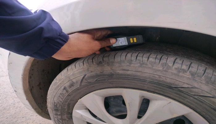 2019 Maruti Swift LXI, Petrol, Manual, 82,128 km, tyre