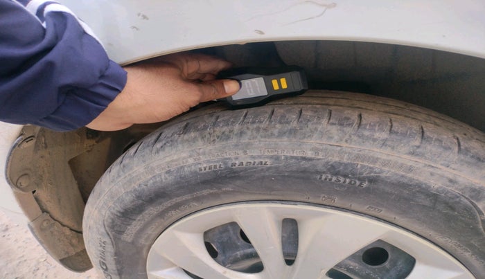 2019 Maruti Swift LXI, Petrol, Manual, 82,128 km, tyre