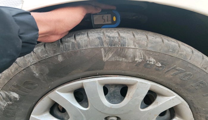 2011 Hyundai i20 MAGNA 1.2, Petrol, Manual, 57,507 km, tyre