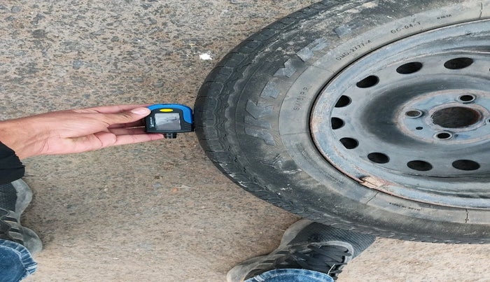 2011 Hyundai i20 MAGNA 1.2, Petrol, Manual, 57,507 km, tyre