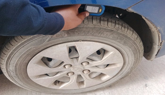 2014 Hyundai Xcent S 1.2, Petrol, Manual, 64,861 km, tyre