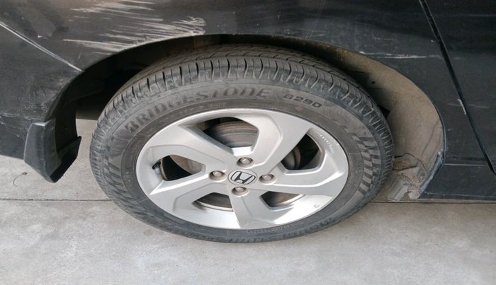 2016 Honda City 1.5L I-VTEC VX (O) MT, Petrol, Manual, 99,294 km, tyre