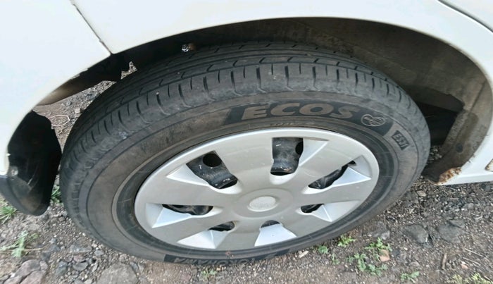 2013 Maruti Wagon R 1.0 LXI CNG, Petrol, Manual, 1,08,873 km, tyre