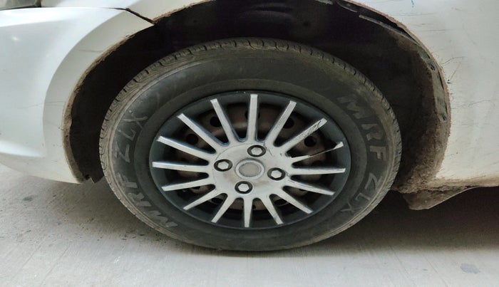 2016 Maruti Swift Dzire VDI ABS, Diesel, Manual, 2,10,098 km, tyre