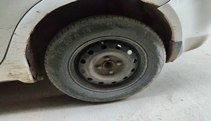 2016 Maruti Swift Dzire VDI ABS, Diesel, Manual, 2,10,098 km, tyre