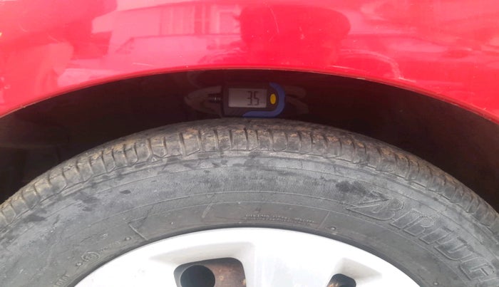 2011 Hyundai i10 SPORTZ 1.2, Petrol, Manual, 59,748 km, tyre