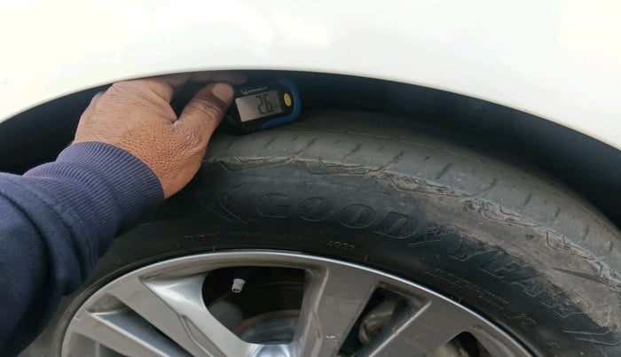 2017 Hyundai New Elantra 2.0 SX(O) AT PETROL, Petrol, Automatic, 97,931 km, tyre