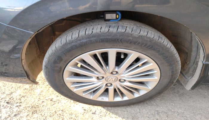 2022 Honda City 1.5L I-VTEC V CVT 5TH GEN, Petrol, Automatic, 26,694 km, tyre