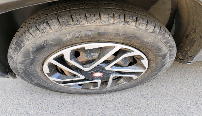 2016 Renault Kwid RXT 0.8, Petrol, Manual, 89,841 km, tyre