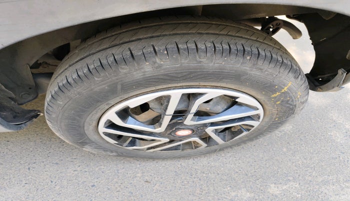 2016 Renault Kwid RXT 0.8, Petrol, Manual, 89,841 km, tyre