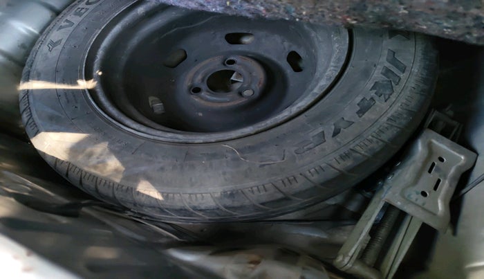 2016 Renault Kwid RXT 0.8, Petrol, Manual, 89,841 km, tyre