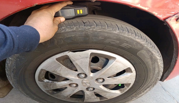 2011 Hyundai i10 MAGNA 1.2, Petrol, Manual, 2,64,001 km, tyre