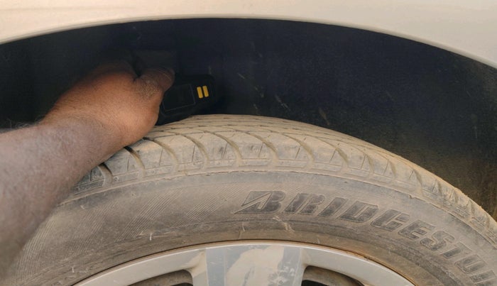 2012 Volkswagen Polo COMFORTLINE 1.2L PETROL, Petrol, Manual, 92,081 km, tyre