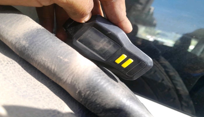 2024 Force Motors TRAX CRUISER 2.6 13 SEATER, Diesel, Manual, 25,755 km, tyre